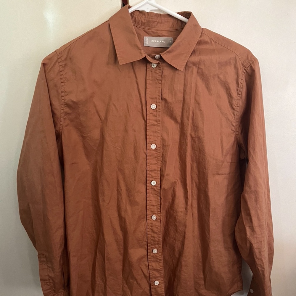 Everlane boyfriend button down shirt 100% cotton fits like M-L